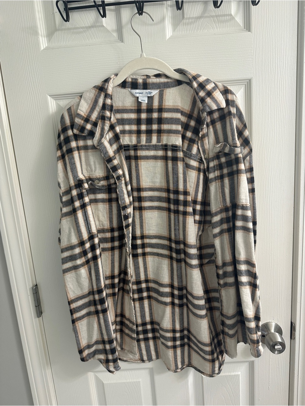 Old Navy Plaid Boyfriend Shirt in Cream, Black & Brown